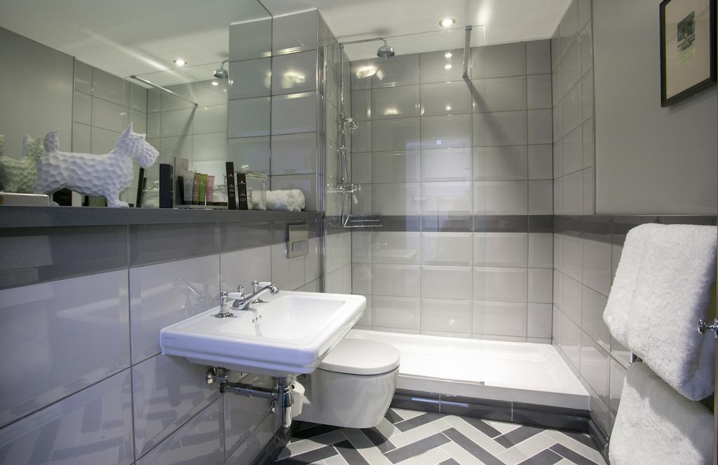 Dog And Fox Hotel Londen Kamer foto